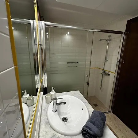 Apartament Ground Floor Punta Prima Looking At The Pool *