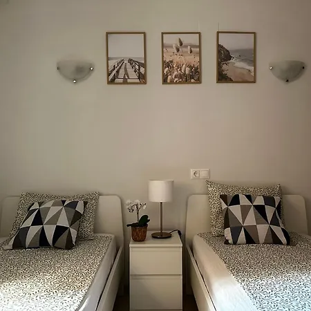 Ground Floor Punta Prima Looking At The Pool Apartament Alicante